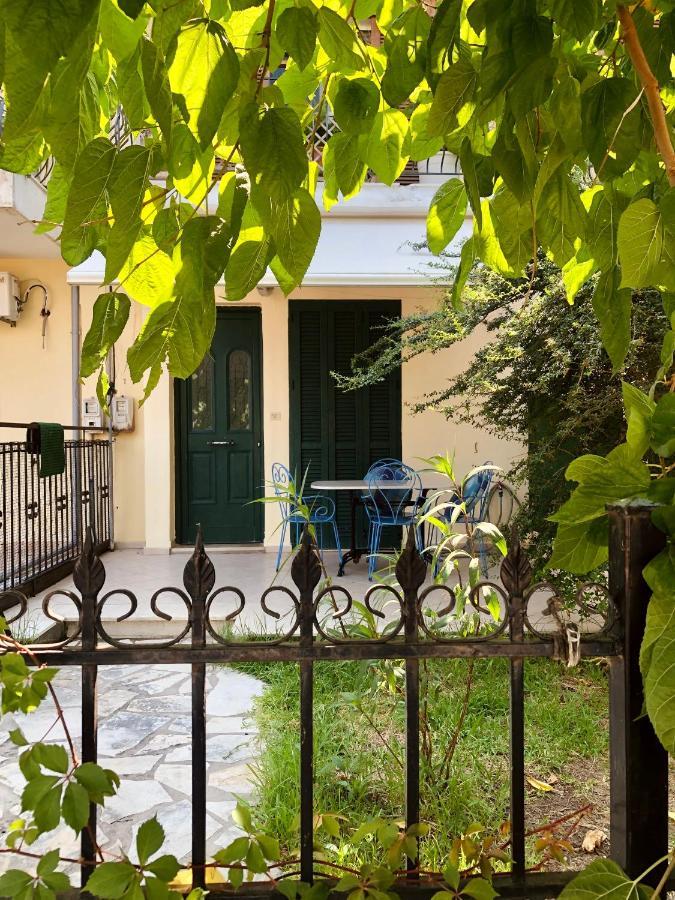 The Filoxenia Apartments, *